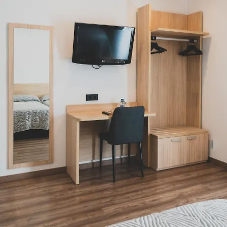 Jardi Hotel 3*